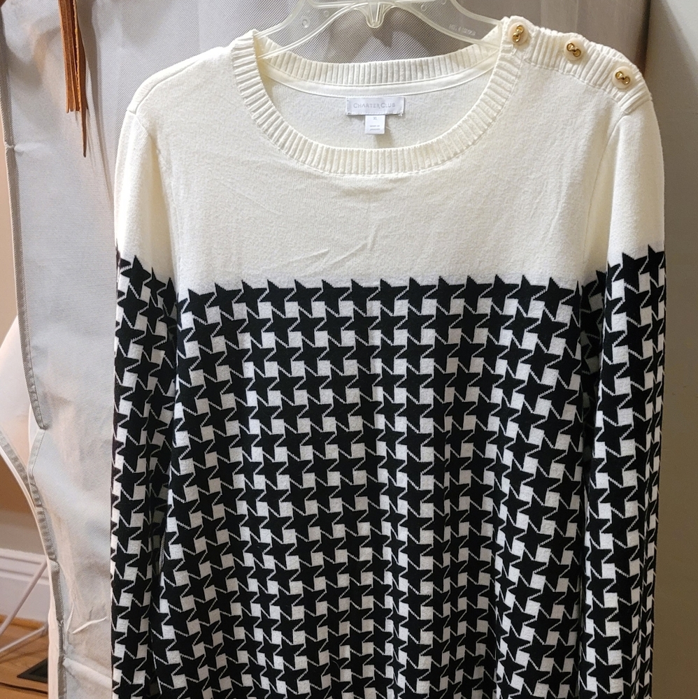 NWOT sweater with button detail on shoulder